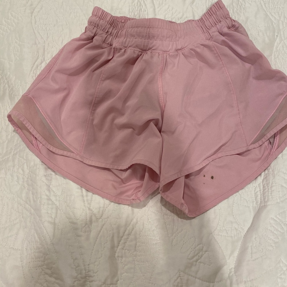 4’ hottie hot shorts size 2 color light pink